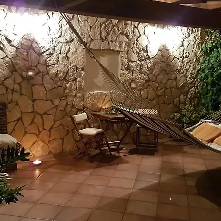 Carminhouse Bed & Breakfast Selargius